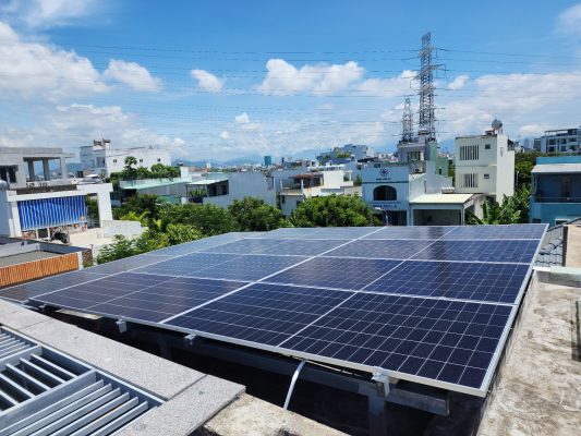 Tấm pin năng lượng mặt trời GCL